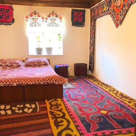 Tilek Guest House Sary-Mogul 外观 照片